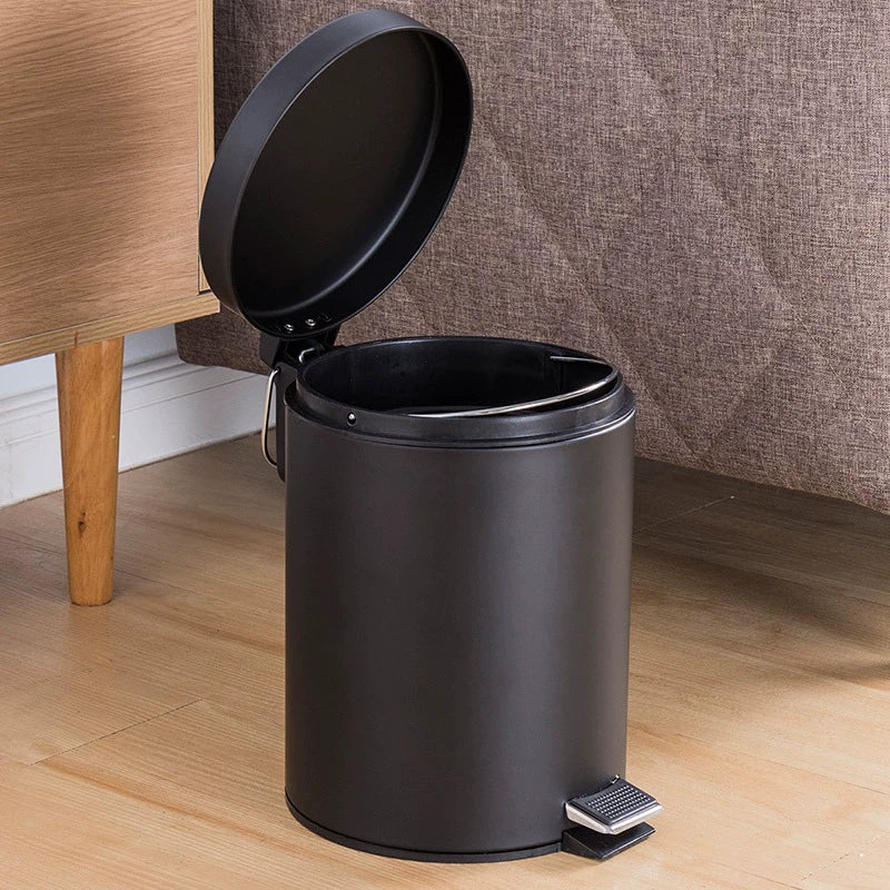 Poubelle à pédale diamètre 30 cm hauteur 45 cm en acier noir pour salle de bain style moderne